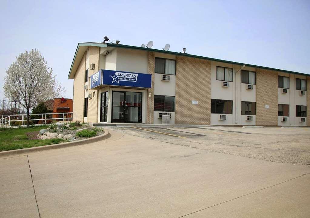 อเมริกาส์ เบสต์ แวลู อินน์ อีสต์ พีโอเรีย East Peoria ภายนอก รูปภาพ